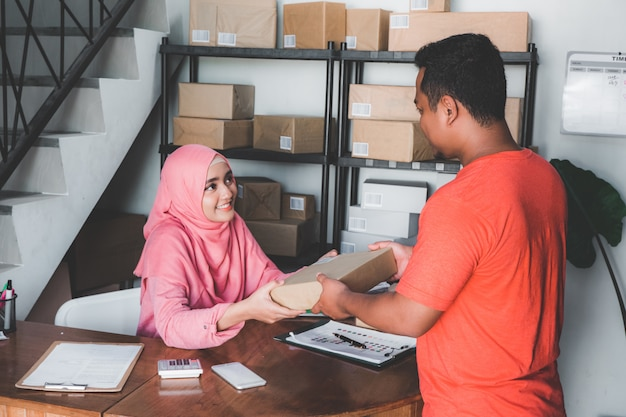 dropshipping fulfillment, dropshipping guide, dropshipping service, dropshipping supplier